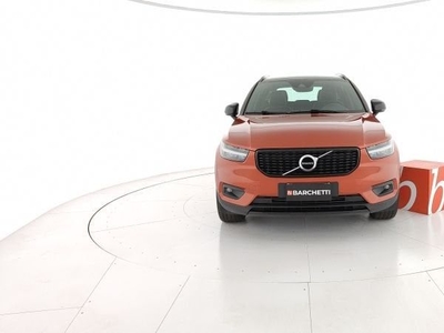 Volvo XC40 (2017----) D4 AWD GEARTRONIC R-DESIGN