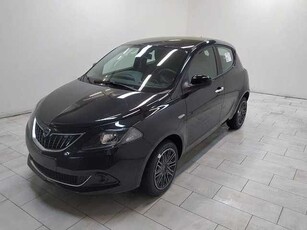 Lancia Ypsilon 1.0 firefly hybrid silver plus s&s 70cv da Azzurra .