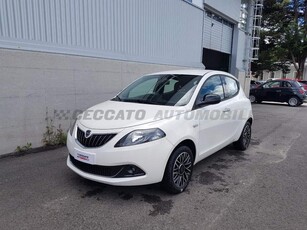 Lancia Ypsilon 402 Platino 1.0