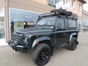 Land Rover Defender 90 2.4 TD4