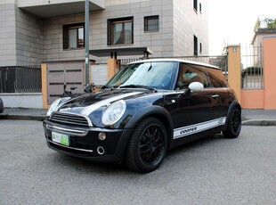 MINI 1.6 16V Cooper