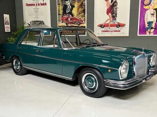 Usato 1966 Mercedes 250 2.5 Benzin 150 CV (24.000 €)