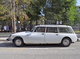 Usato 1970 Citroën DS 2.0 Benzin 103 CV (42.000 €)