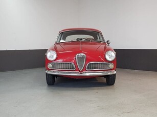 Usato 1992 Alfa Romeo Giulia 2.0 Benzin 250 CV (48.000 €)