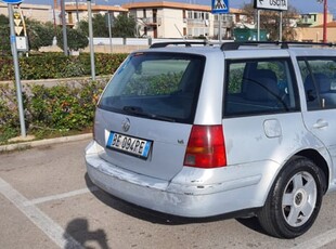 Usato 1999 VW Golf IV 1.6 Benzin 100 CV (1.500 €)
