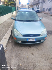 Usato 2000 Ford Focus 1.8 Diesel 90 CV (1.200 €)