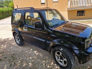 Usato 2001 Suzuki Jimny 1.3 Benzin 82 CV (7.000 €)