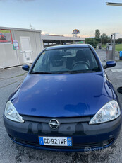 Usato 2002 Opel Corsa 1.2 Benzin 75 CV (4.000 €)