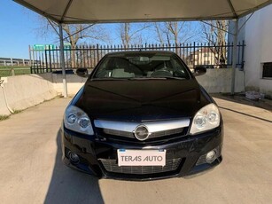 Usato 2005 Opel Tigra 1.4 Benzin 90 CV (4.450 €)