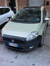 Usato 2006 Fiat Grande Punto 1.4 Benzin 77 CV (2.500 €)