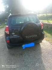 Usato 2006 Toyota RAV4 2.0 Diesel 128 CV (5.000 €)