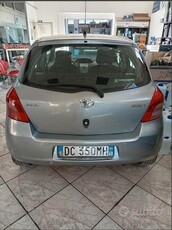 Usato 2006 Toyota Yaris Diesel (4.900 €)