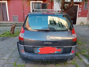 Usato 2007 Renault Scénic II 1.5 Diesel 106 CV (600 €)