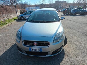 Usato 2008 Fiat Croma 1.9 Diesel 120 CV (3.200 €)