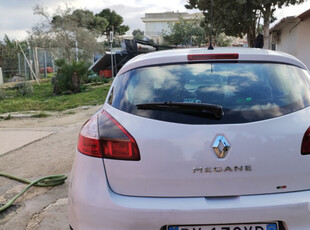 Usato 2009 Renault Mégane 1.5 Diesel 110 CV (2.700 €)