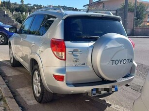 Usato 2009 Toyota RAV4 2.2 Diesel 177 CV (7.300 €)