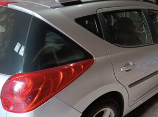 Usato 2010 Peugeot 207 LPG_Hybrid (1.200 €)