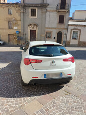 Usato 2011 Alfa Romeo Giulietta 1.6 Diesel 105 CV (7.500 €)