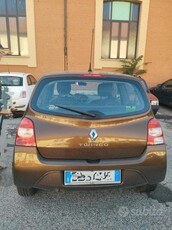 Usato 2011 Renault Twingo 1.1 Benzin 75 CV (5.500 €)