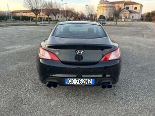 Usato 2012 Hyundai Coupé 2.0 Benzin 245 CV (14.999 €)