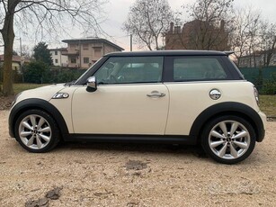 Usato 2012 Mini Cooper S Coupé 1.6 Benzin 184 CV (10.200 €)