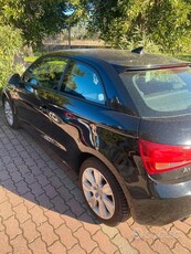 Usato 2013 Audi A1 Benzin (10.500 €)