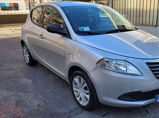 Usato 2013 Lancia Ypsilon 1.2 Benzin 69 CV (6.500 €)