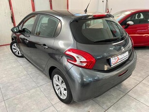 Usato 2013 Peugeot 208 1.0 Benzin 68 CV (7.000 €)