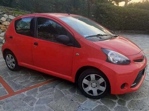 Usato 2013 Toyota Aygo 1.0 Benzin 68 CV (6.900 €)