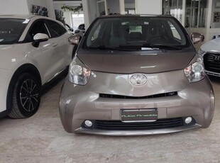 Usato 2013 Toyota iQ 1.0 Benzin 68 CV (9.600 €)