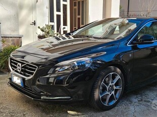 Usato 2016 Volvo V40 CC 2.0 Diesel 120 CV (12.000 €)