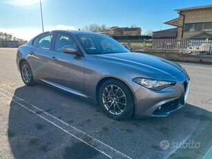 Usato 2017 Alfa Romeo Giulia 2.1 Diesel 180 CV (20.000 €)