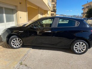 Usato 2017 Alfa Romeo Giulietta 1.6 Diesel 109 CV (11.500 €)