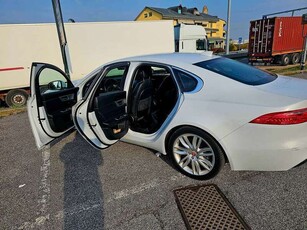 Usato 2017 Jaguar XF 2.0 Diesel 241 CV (20.000 €)