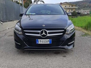Usato 2017 Mercedes B180 1.5 Diesel 109 CV (16.000 €)