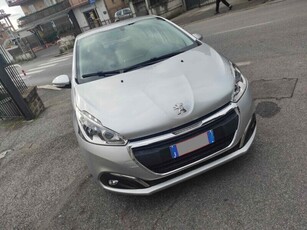 Usato 2017 Peugeot 208 1.2 Benzin 82 CV (6.500 €)