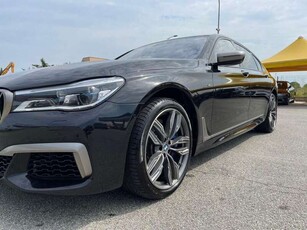Usato 2018 BMW M760 6.6 Benzin 609 CV (84.750 €)