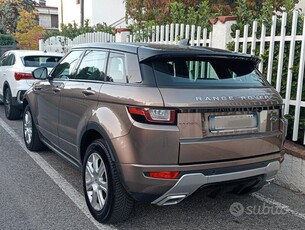Usato 2018 Land Rover Range Rover evoque 2.0 Benzin 241 CV (28.800 €)