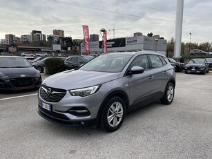 Usato 2019 Opel Grandland X 1.2 Benzin 131 CV (16.200 €)