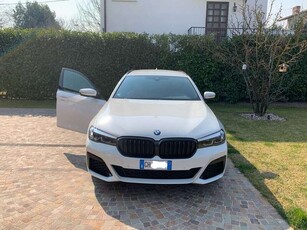 Usato 2021 BMW 520 2.0 El_Diesel 190 CV (48.500 €)
