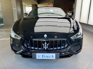 Usato 2022 Maserati Ghibli 2.0 El_Benzin 330 CV (70.900 €)