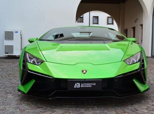 Usato 2023 Lamborghini Huracán 5.2 Benzin 640 CV (349.000 €)