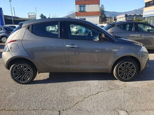 Usato 2023 Lancia Ypsilon 1.0 El_Hybrid 69 CV (13.400 €)