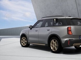 Usato 2023 Mini Countryman 1.5 El_Benzin 156 CV (40.695 €)