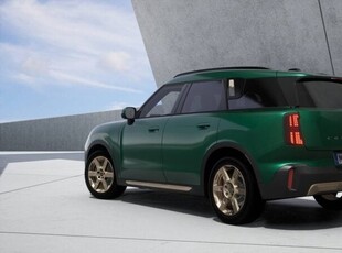 Usato 2023 Mini Countryman 1.5 El_Benzin 156 CV (47.865 €)