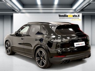 Usato 2023 Porsche Cayenne 2.9 Benzin 441 CV (134.000 €)