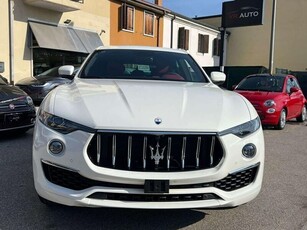 Usato 2024 Maserati Levante 2.0 El_Hybrid 334 CV (85.300 €)