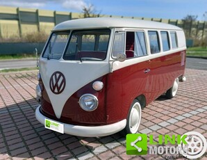 VOLKSWAGEN T1 (231 KOMBI), restauro completo, origine Germania Usata