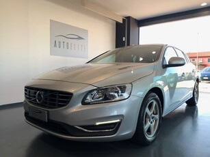 Volvo V60 D2