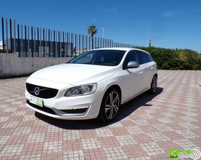 VOLVO V60 D4 Geartronic Business Usata